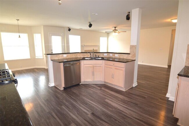 Building Photo - 801 Barefoot Cove