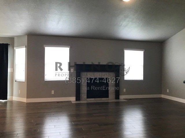 Building Photo - 2273 W Espadrille Cir