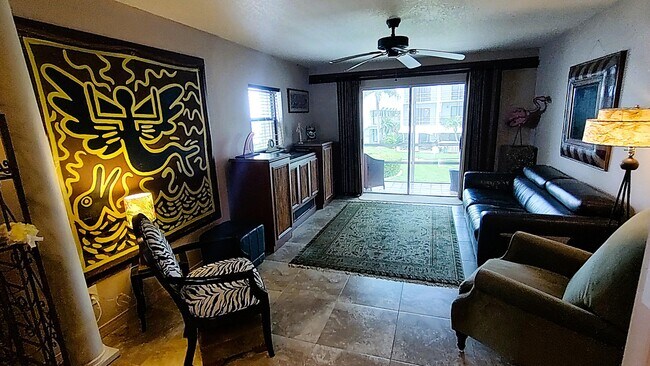 Building Photo - 1300 Seaway Dr