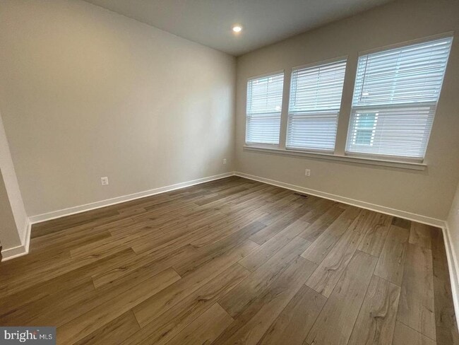 Building Photo - 2328 Hawkshill Dr