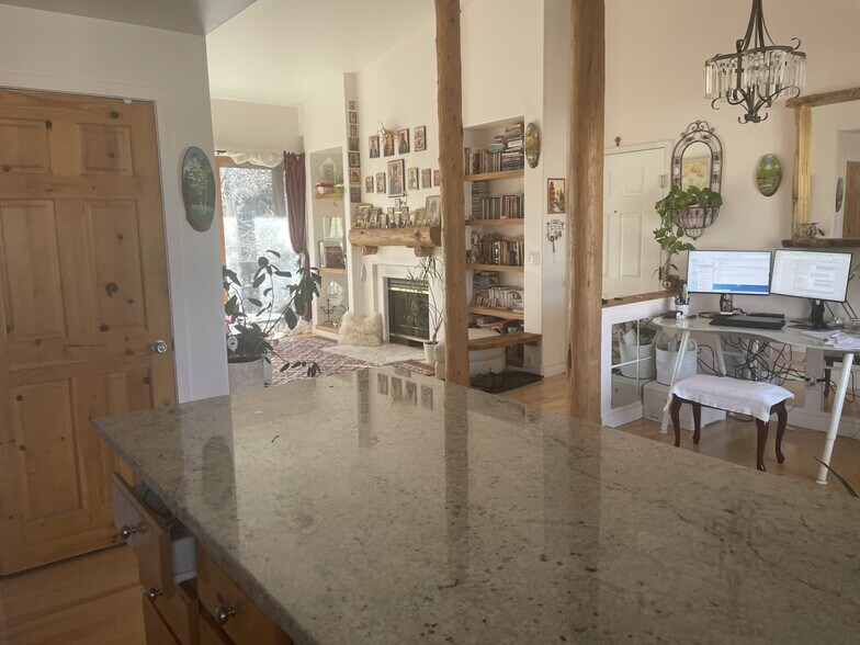 Building Photo - 1600 Pinebrook Blvd