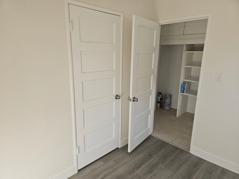 Bedroom - 25515 Senator Ave