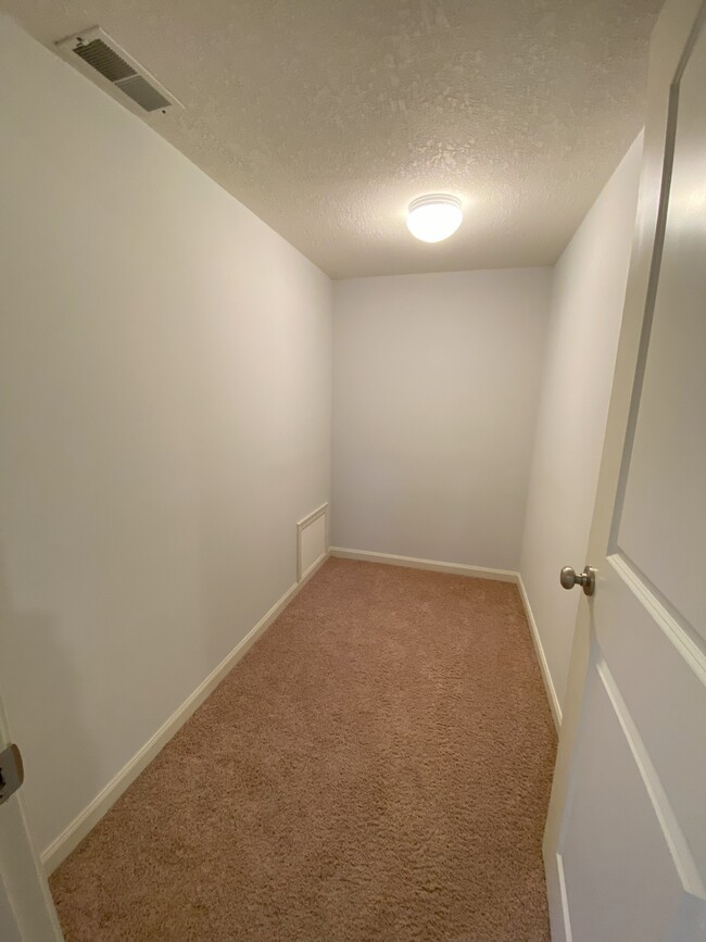 Basement Closet - 2901 Red Oak Rd