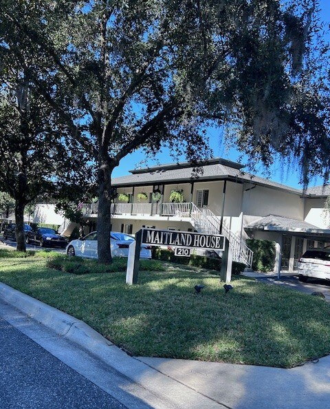 Building Photo - 210 Magnolia Rd