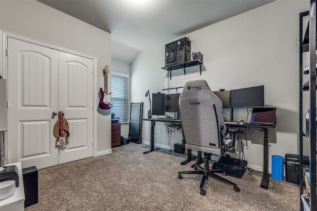 Building Photo - 11800 Patton Dr