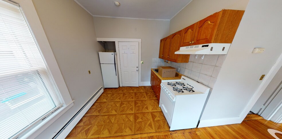 Building Photo - 20 Hingham St