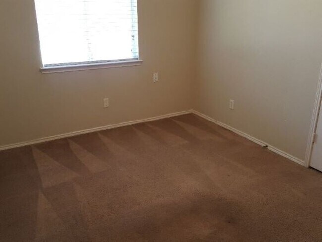 Building Photo - 6717 Dream Dust Dr