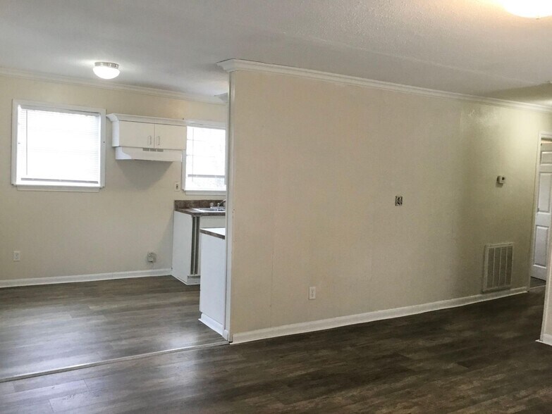 Building Photo - 3139 Lightfoot Mill Rd