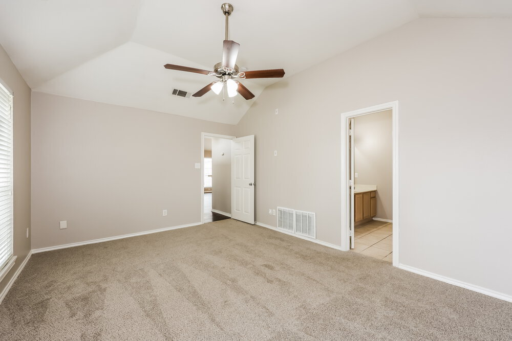 Building Photo - 2525 Spring Rain Dr