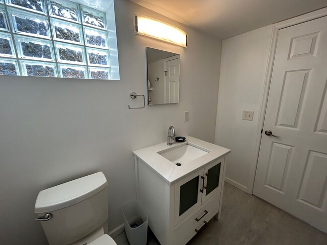 Building Photo - West AVL - Furnished Basement Efficiency
