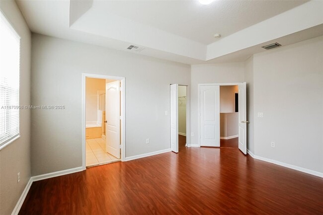 Building Photo - 2222 Portofino Ave