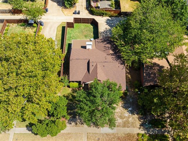 Building Photo - 8400 Willow Creek Dr