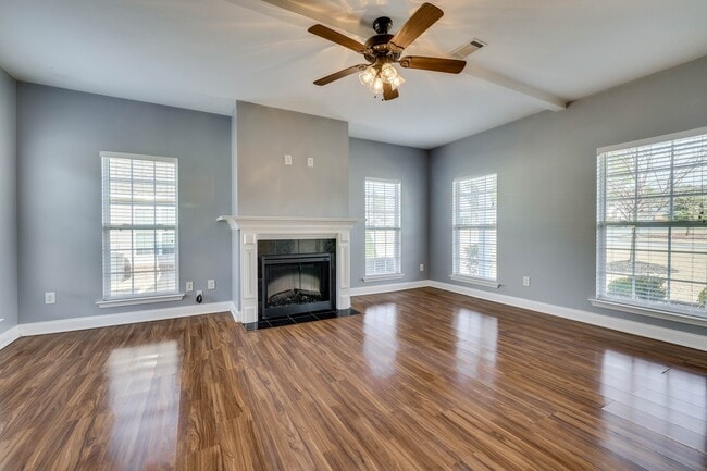 Building Photo - 3169 Camden Way