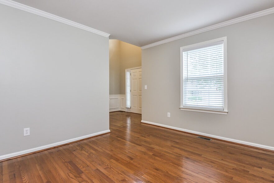 Building Photo - 5008 Cupine Ct
