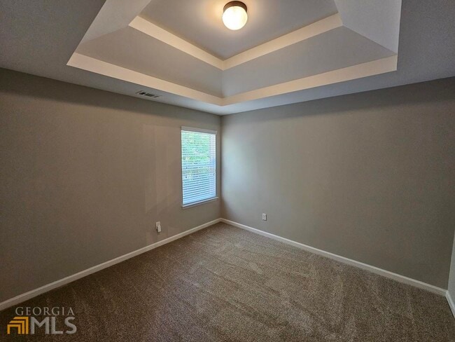 Building Photo - 99 Matador Way