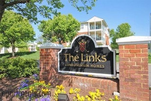 Building Photo - The Links Condominiums