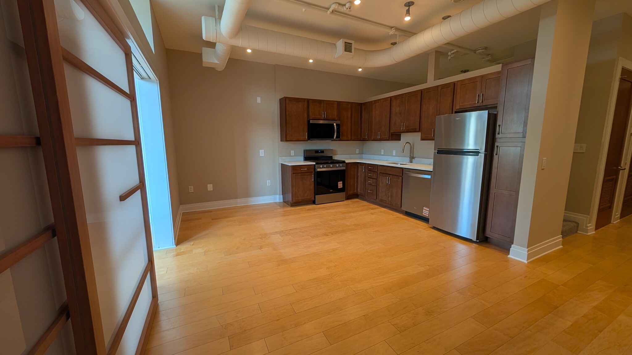 Building Photo - 811 4th St NW