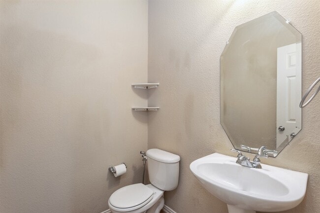 Building Photo - 14504 Eaglemont Dr