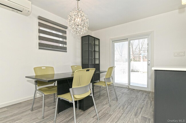 Building Photo - 222-03 Kingsbury Ave