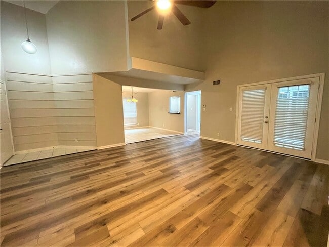 Building Photo - 9206 N Allegro St