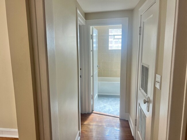 Building Photo - 3457 W 66th St