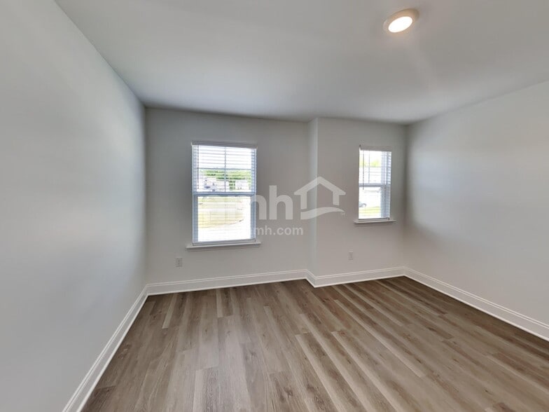 Building Photo - 228 Argea Dr