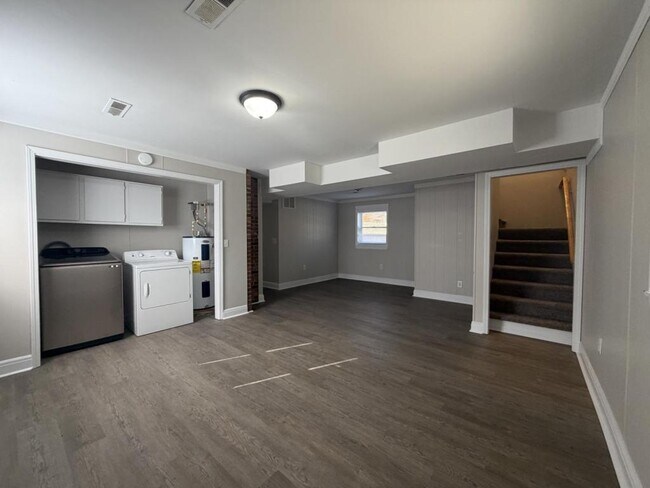 Building Photo - 150 Nature's Own Rd