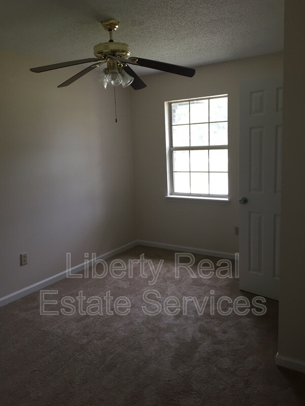Building Photo - 1402 Desert Storm Dr