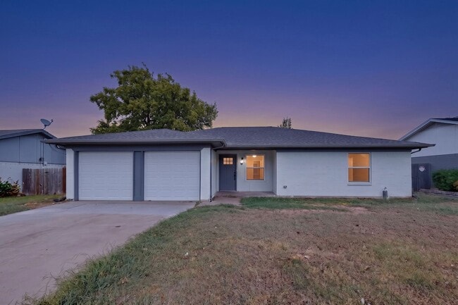 Building Photo - 5704 Newman Dr