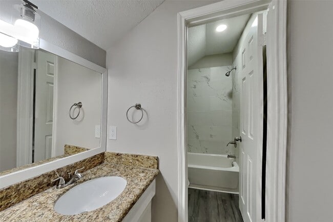 Building Photo - 12127 Rocky Lake Dr