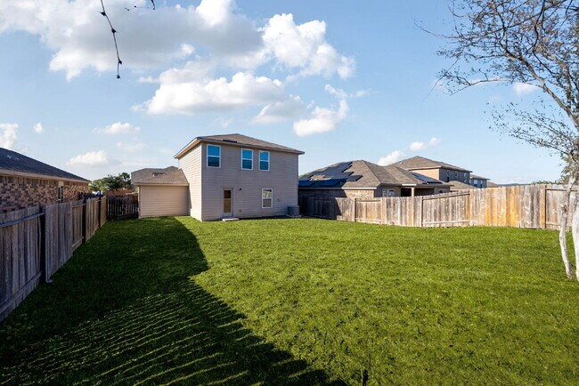 Building Photo - Modern Comfort Meets Everyday Living in This Beautifully Updated Two Story Home for Rent