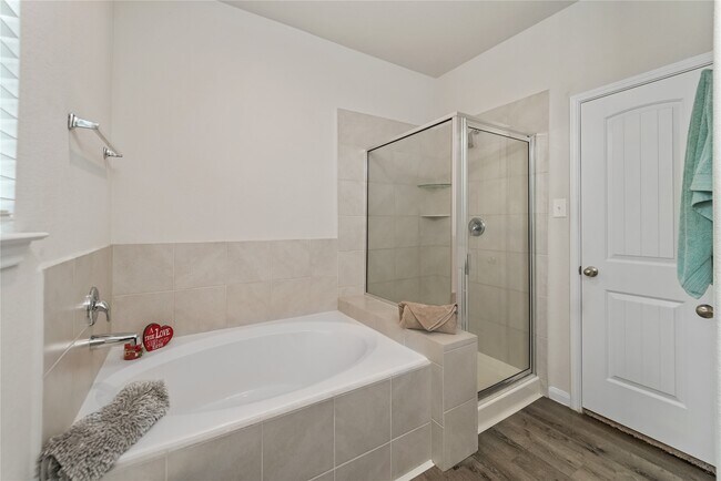 Building Photo - 23659 Goodfellow Dr
