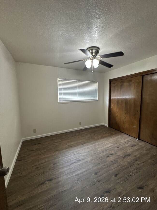 Building Photo - 1391