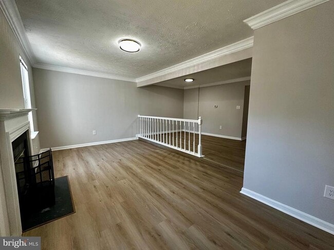 Building Photo - 404 Cabin Ct