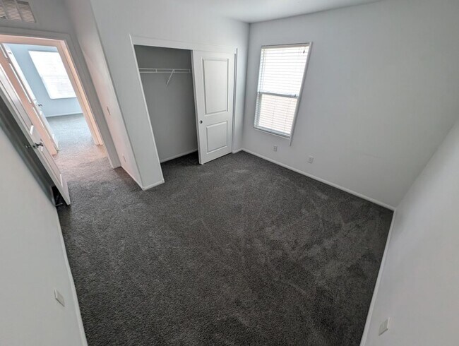 Building Photo - 10282 Massachusetts Ln