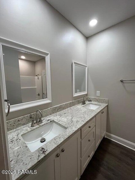 Building Photo - 118 Millie Park Dr