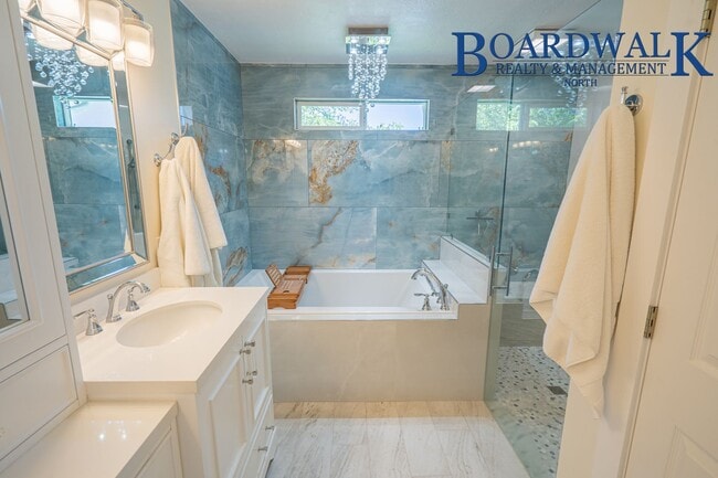 Building Photo - Main-Level 3 Bed / 2 Bath Home in Farmington