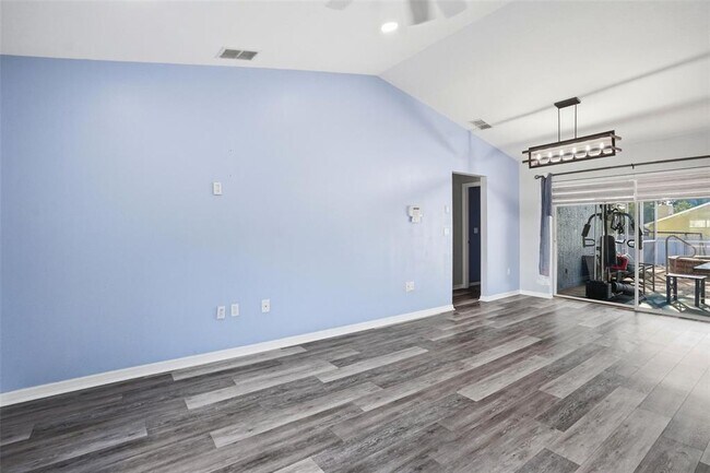 Building Photo - 2263 Deborah Dr