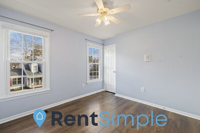 Building Photo - 3920 Bokel Dr