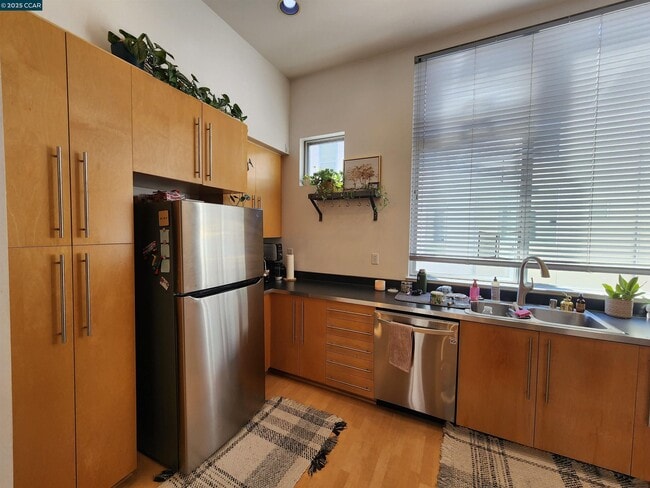 Building Photo - 45 Iron Horse Ln