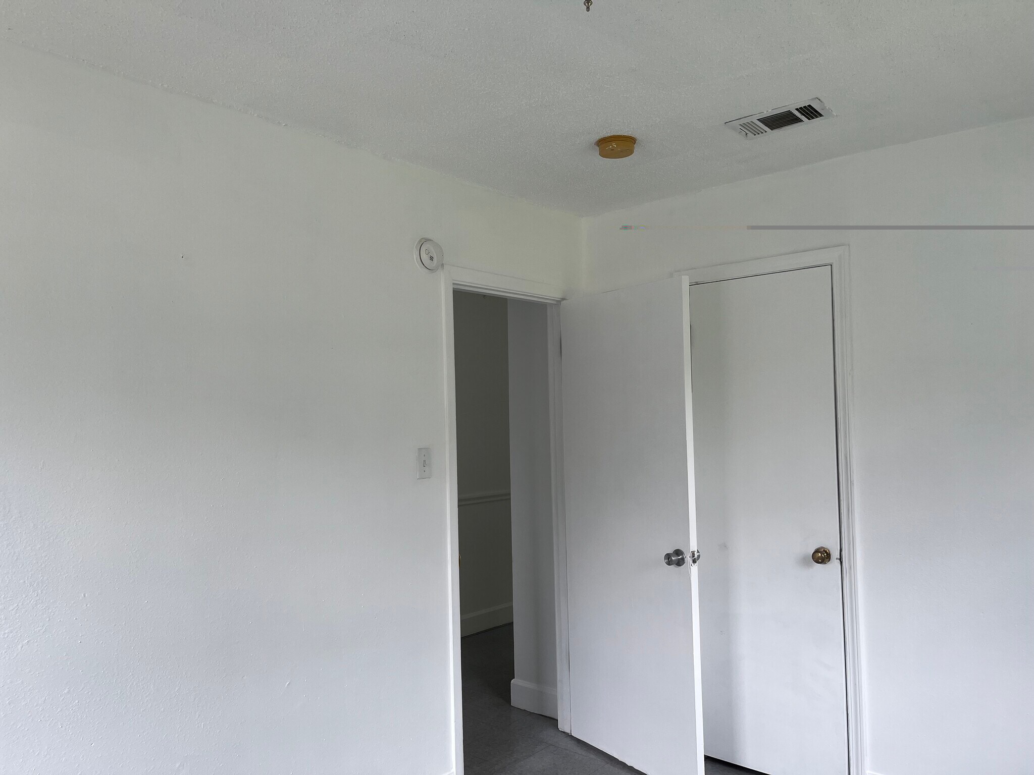 Building Photo - 3819 Morningview Dr
