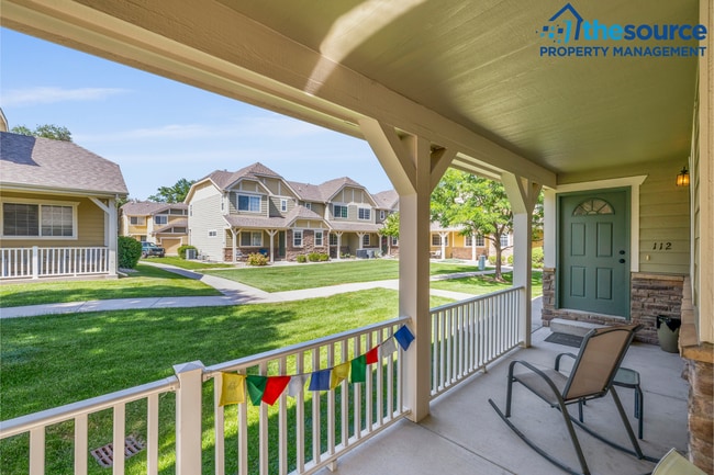 Building Photo - Charming 4 Bedroom 4 Bathroom Townhome in Desirable West Fort Collins!