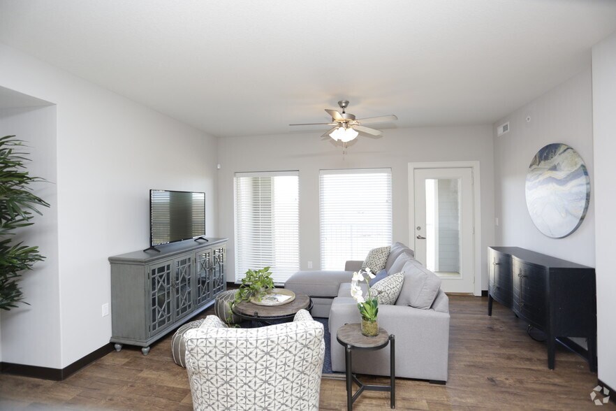 Fairway Flats 1525 Birdie Way Lawrence KS 66047 Apartment Finder