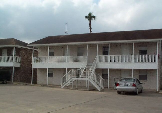 Building Photo - 1010 Apollo Ave