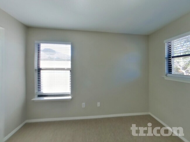 Building Photo - 5617 Victory Gallop Dr