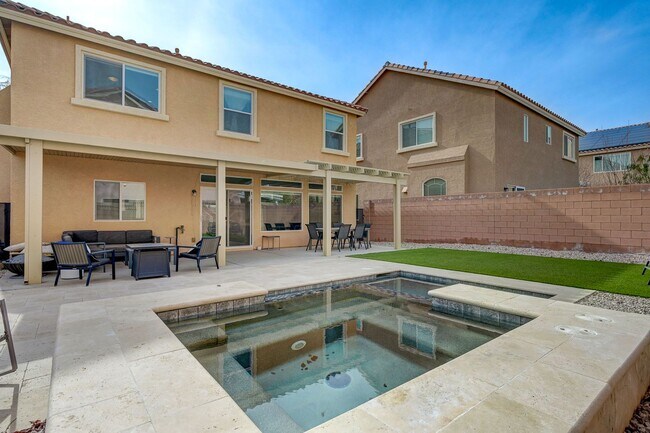 Building Photo - FANTASTIC FULLY UPGRADED FURNISHED RENTAL LOCATED IN THE SOUTHWEST!!!