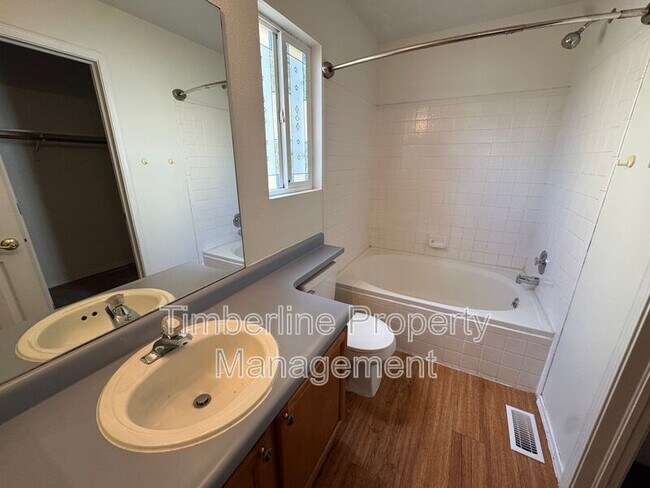 Building Photo - 3758 Pony Tracks Dr