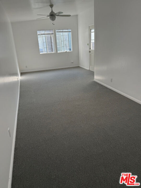 Building Photo - 819 Crestmoore Pl