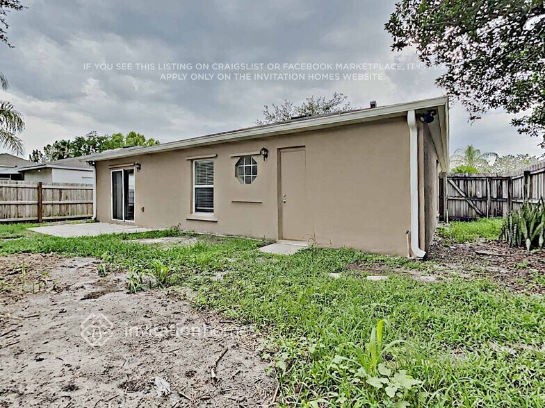 Building Photo - 3916 Stonefield Dr