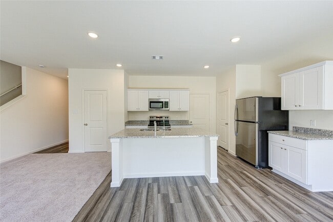 Building Photo - 10207 Purple Daphne Ln